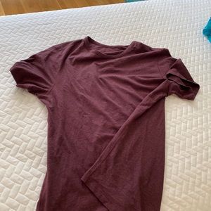 Maroon Lululemon Men’s Tshirt